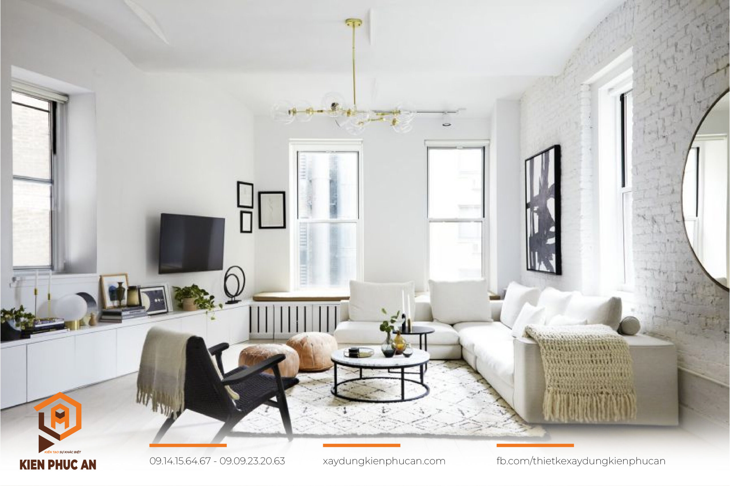 Phòng khách 65m² sử dụng tường màu trắng, đèn thả trần kiểu dáng đơn giản.